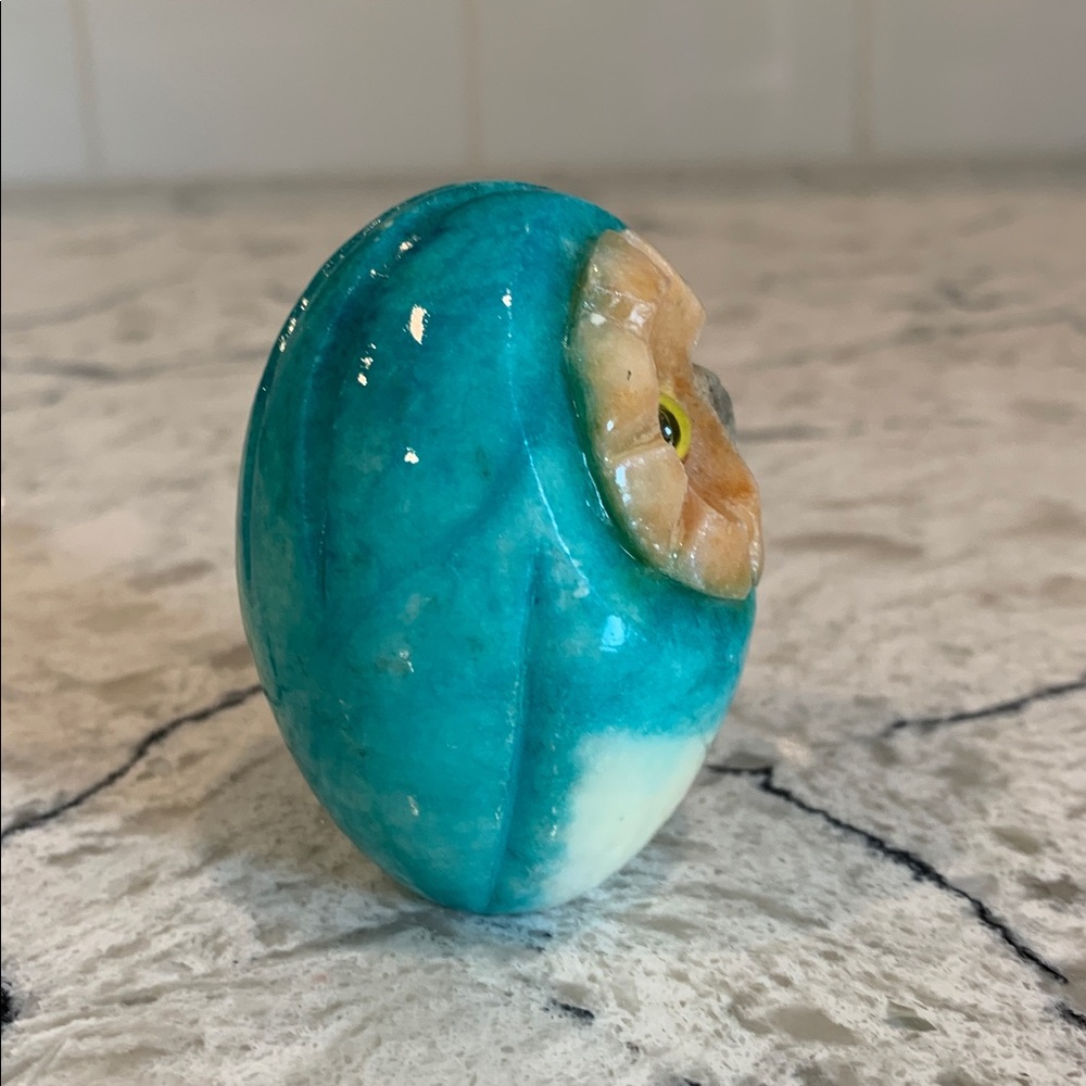 Alabaster Owl - Picture 2 of 6